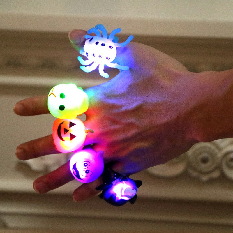 Halloween Luminous Ring Prom Party Decoration Small Ring Toy Pumpkin Skull Spider Bat Funny Finger Ring Day