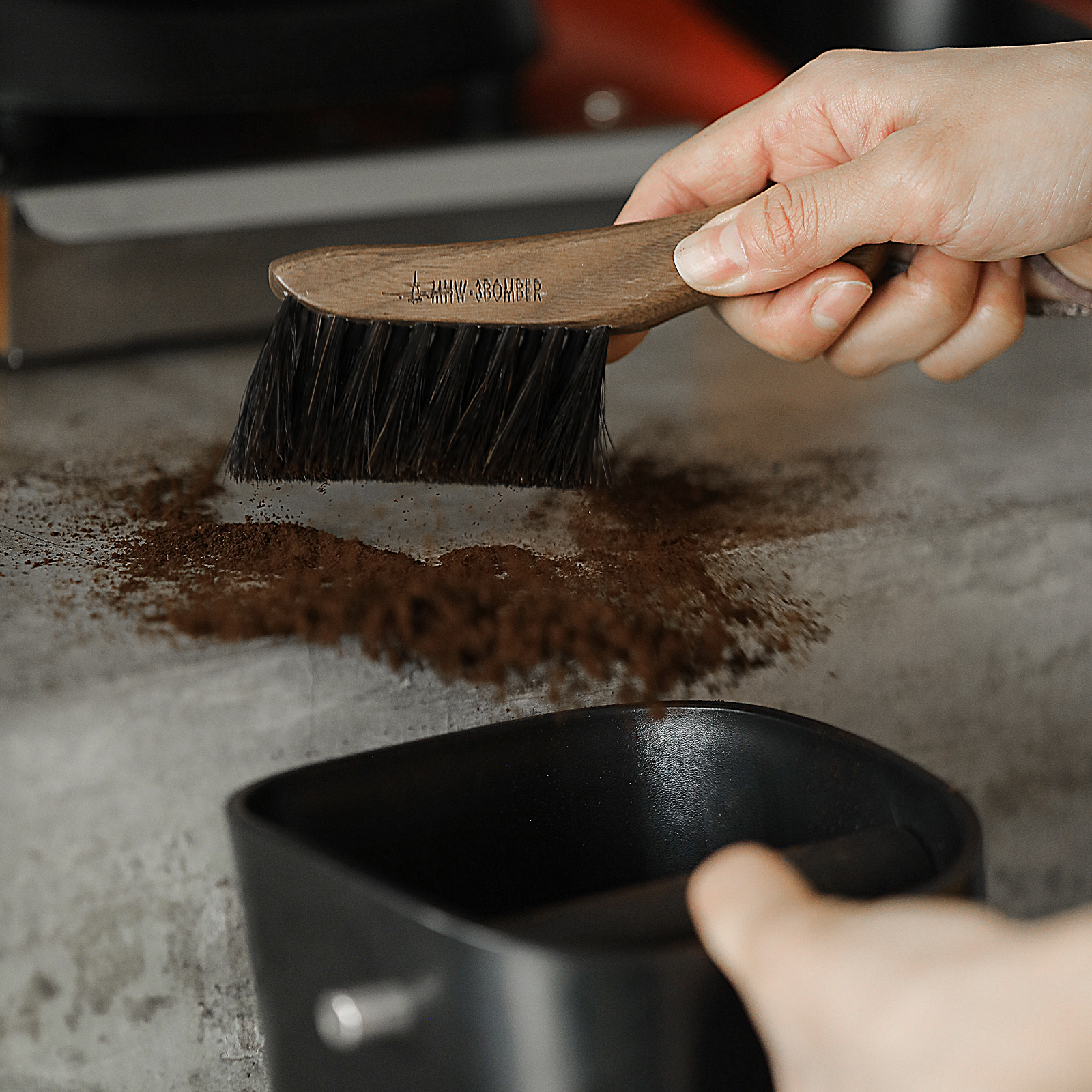 MHW-3Bomber Kaffeemahlen Maschine Reinigungsbürste Jahrgang Massivholzbürste Professionelles Zuhause Barista sauber Werkzeug Cafe Zubehör