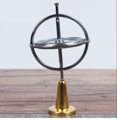 Vetenskapligt pedagogiskt metallfingergyroskop gyro topptryck lindra klassisk leksak traditionell inlärningsleksak för barn: A