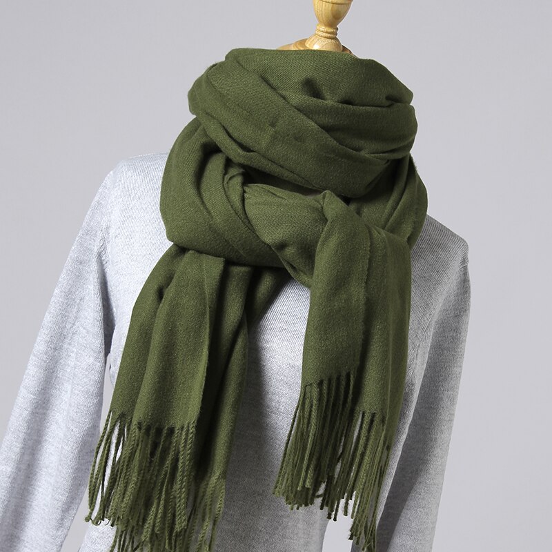Vinterscarf kvinnor enfärgade sjalar och omslag tjocka varma kashmirliknande halsdukar dam tofsar pashmina echarpe femme: Känna 11