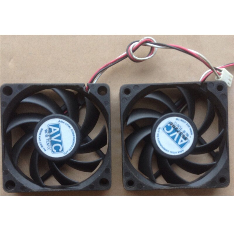 AVC DE07015B12L DE07015T12U 12V 0.3A 0.7A 3-wire CPU cooling fan 4400RPM 41.5CFM Double ball bearing air blower