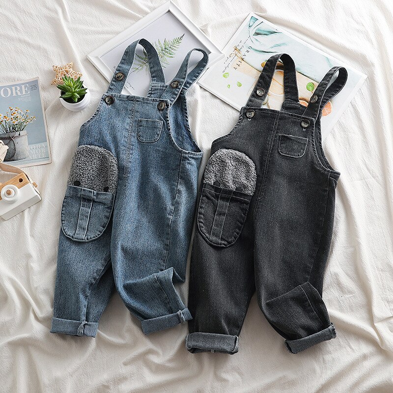 Peuter kinderen overall herfst casual losse baby denim broek cartoon zak effen jumpsuit jeans voor meisjes jongens kinderkleding