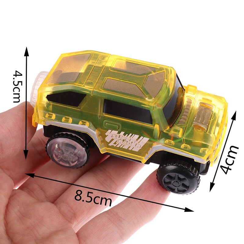 Educatief Elektronica Speciale Auto Voor Magic Spoor Speelgoed Met Knipperende Lichten Kid Railway Lichtgevende Machine Auto Brinquedos