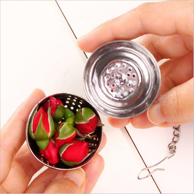 1pc rustfritt stål kule låsynge krydder te ball sil mesh infuser te sil filter mesh urte ball matlaging verktøy