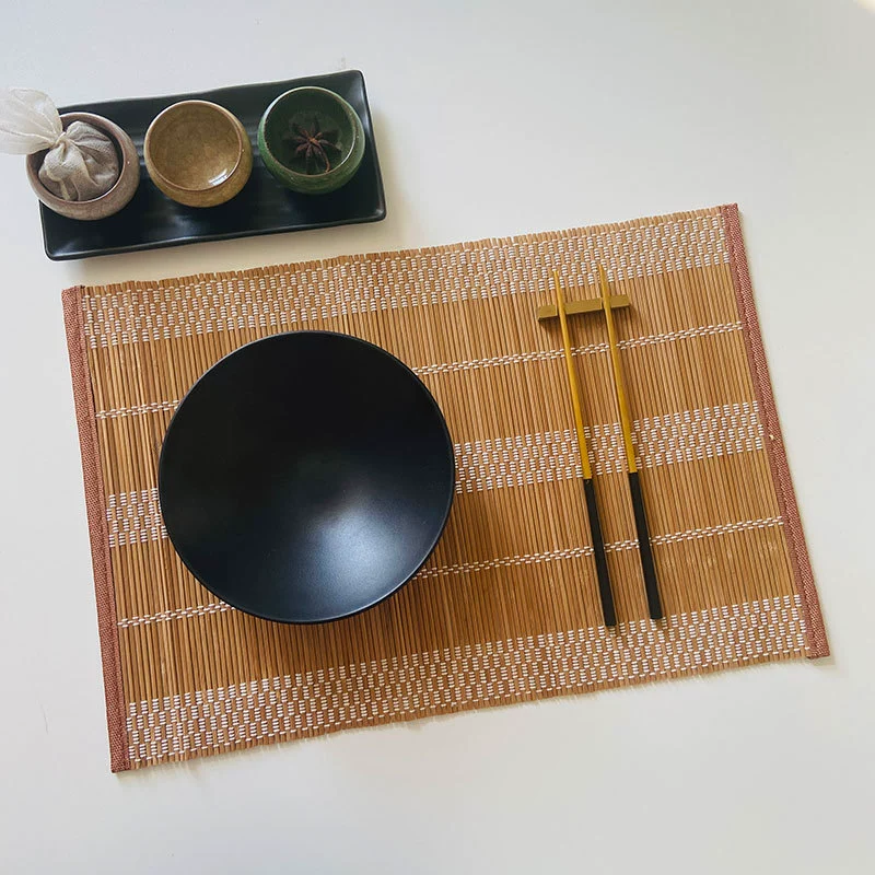 Napperons en bambou pour Table à manger, ensemble de 4 sets de napperons, résistants aux taches, à la chaleur, durables et robustes pour la cuisine: Violet