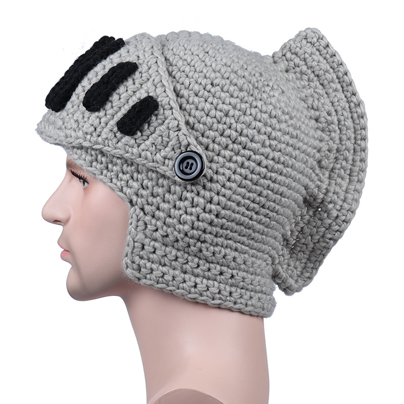 Skullies Beanie Roman Knight Topless Knit Hat Autumn Winter Gladiator Mask Cap Handmade Wild Knitted Male Hat