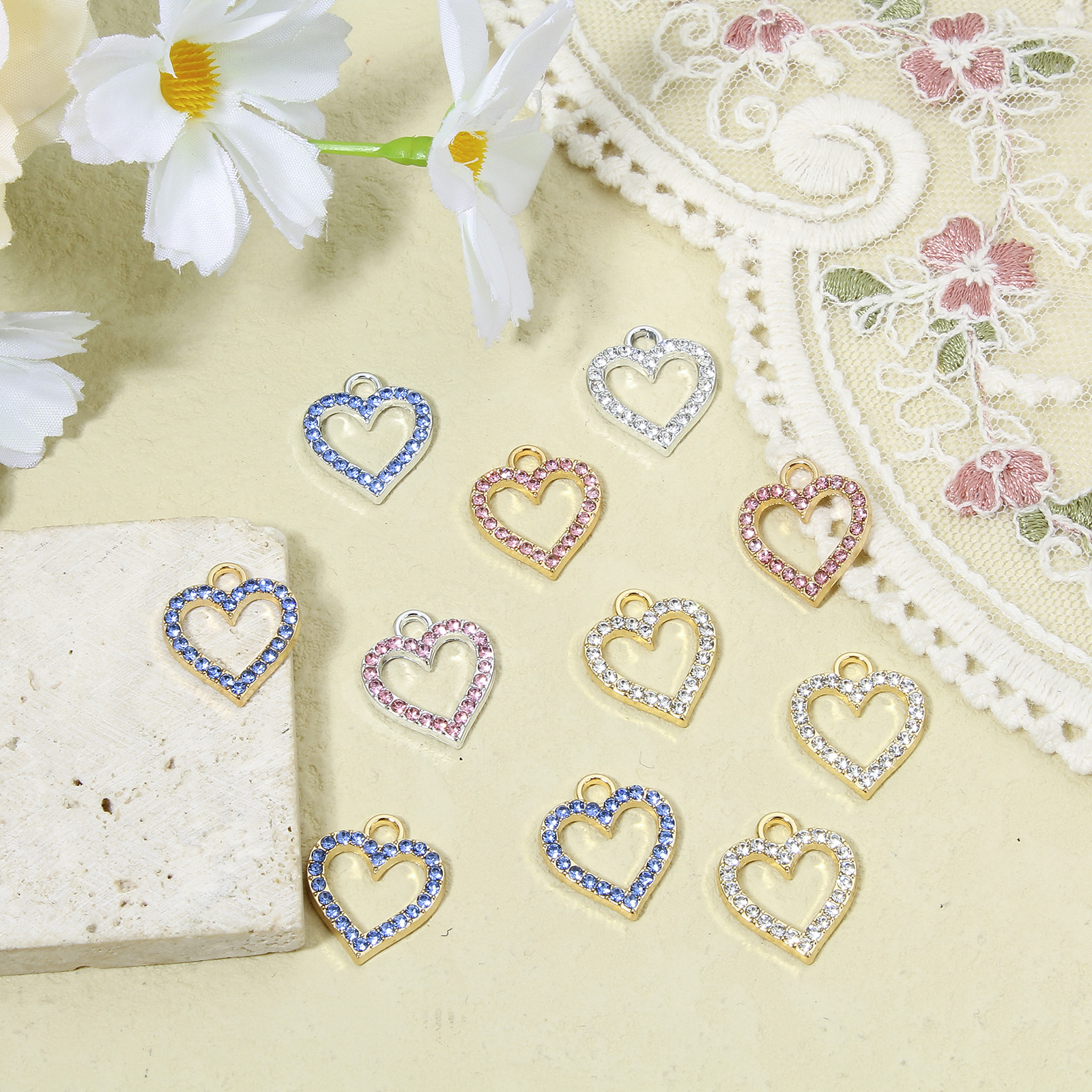 10 Uds. De dijes de corazón Micro pavé, aleación a base de Zinc, dijes para el Día de San Valentín, colgantes pequeños multicolores para joyería DIY 17,5mm x 15mm