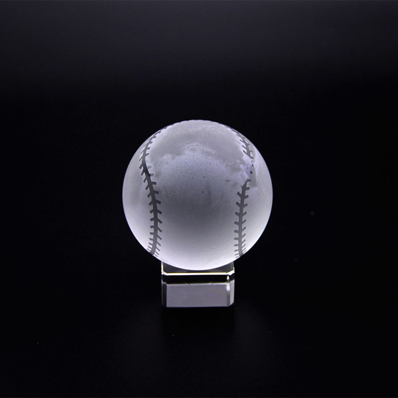 Kryształowa kula sportowa pamiątka sportowa szklana kula ze stojakiem dekoracje do domowego biura Ornament uziemienie Globe Paperweight figurka