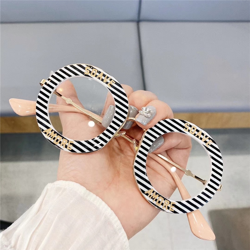 Nuevas gafas redondas transparentes Galsses para mujer, montura de Metal a la para estudiantes, gafas ópticas con letras de personalidad a rayas, gafas informales de gran tamaño