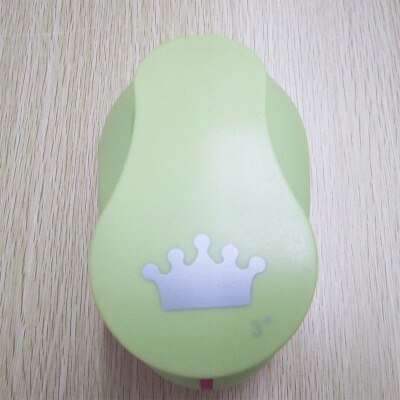 47mm-75mm Different Size Snowflake Shaped Craft Punch Child Diy Tools Paper Cutter Eva Scrapbook Christmas Snow Hole Puncher: 1pcs 75mm Style 10
