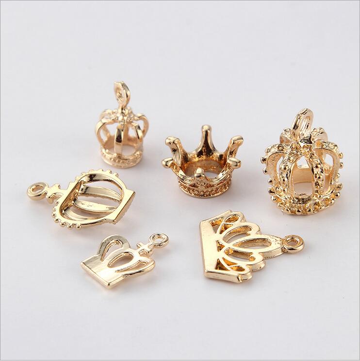 20 Stks/partij Goud Kleur Plated Koperen 3D Princess Crown Charms Hanger Voor Sieraden Maken Diy Handgemaakte Armband Bevindingen Craft Z620