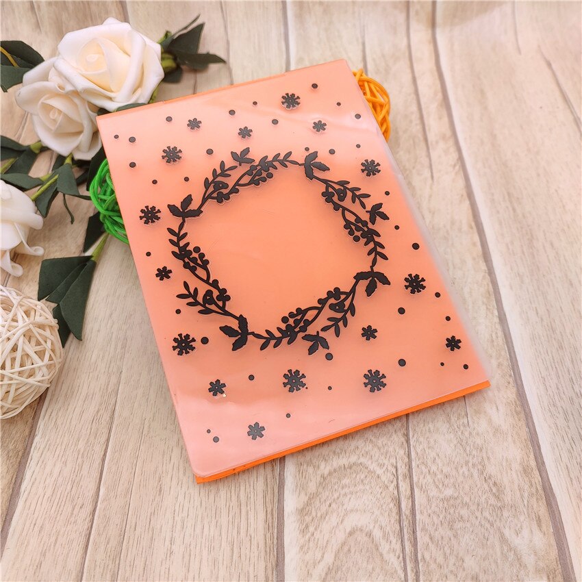 10.6*14.5CM Plastic Wreath Template Easter Wreath Craft Card Making Paper Card Album Wedding Decoration Embossing Folders