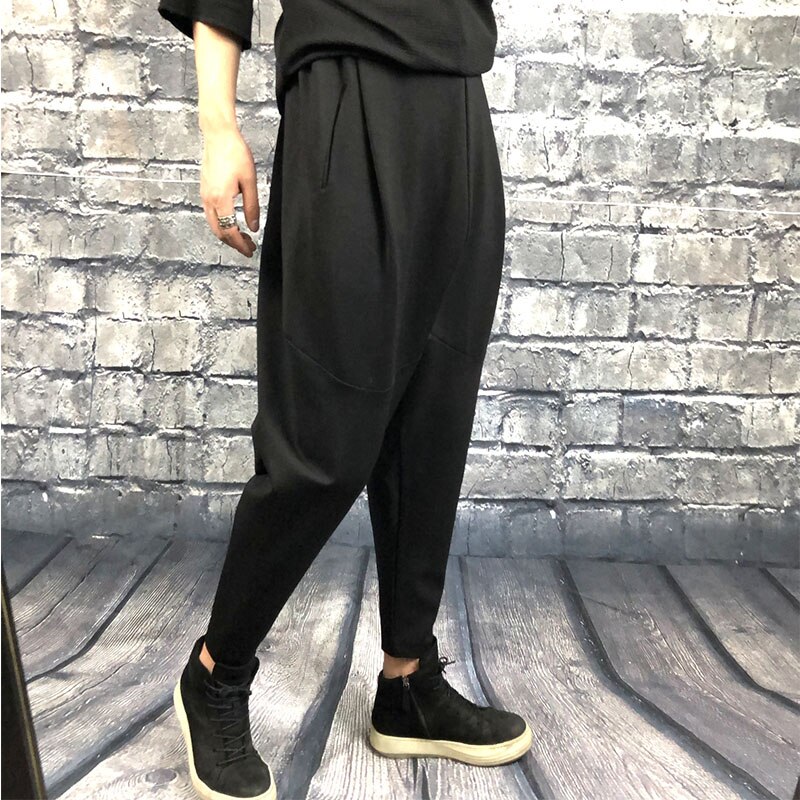 Pantalones de tiro caído para hombre, pantalón harén de estiramiento fino oscuro, color negro puro, estilo japonés, simple, para Otoño e Invierno