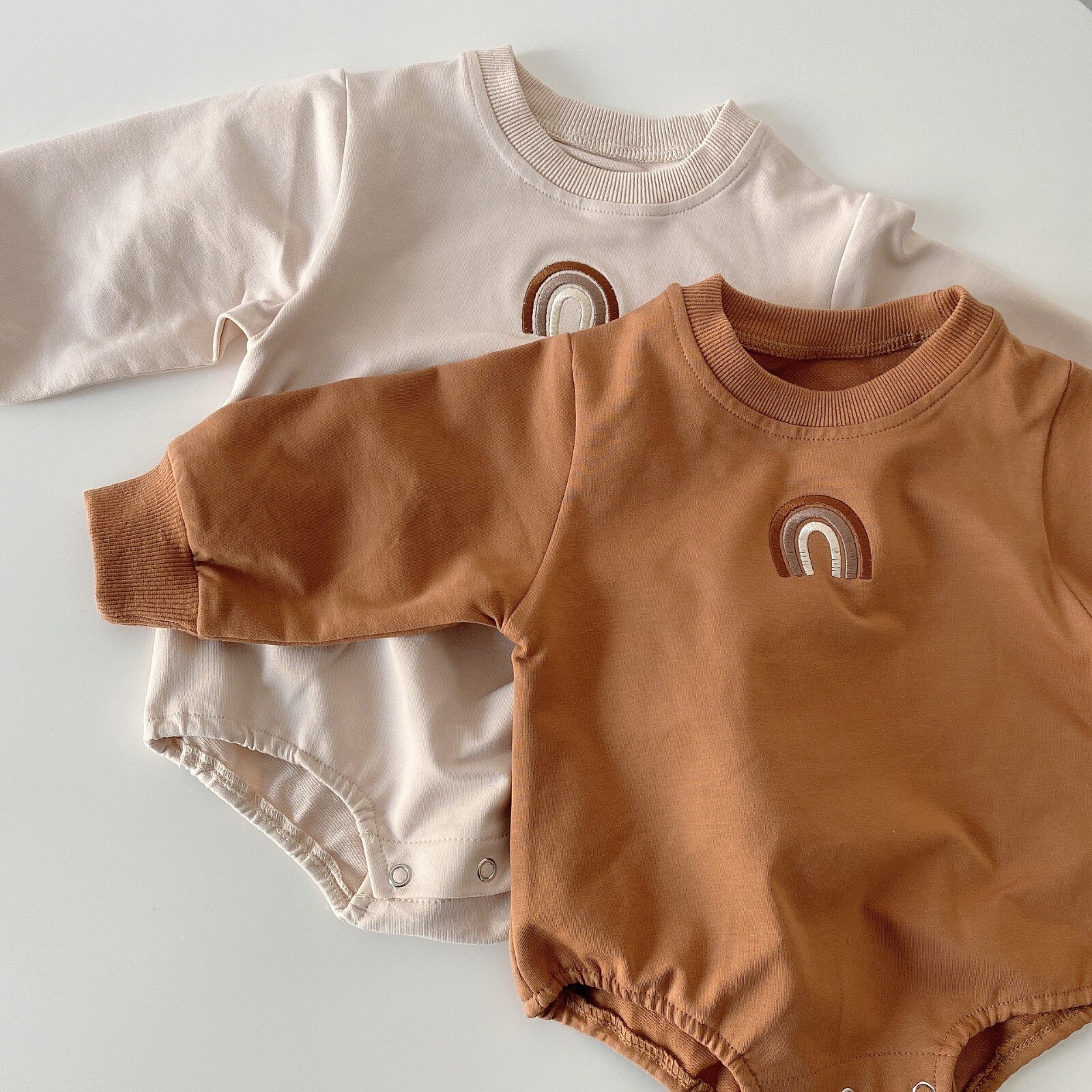 5362 autunno Popolare Tuta Del bambino A Maniche Lunghe in Cotone Arcobaleno Ricamo Della Ragazza del Ragazzo Tuta Del bambino casuale Neonato Vestiti Del bambino