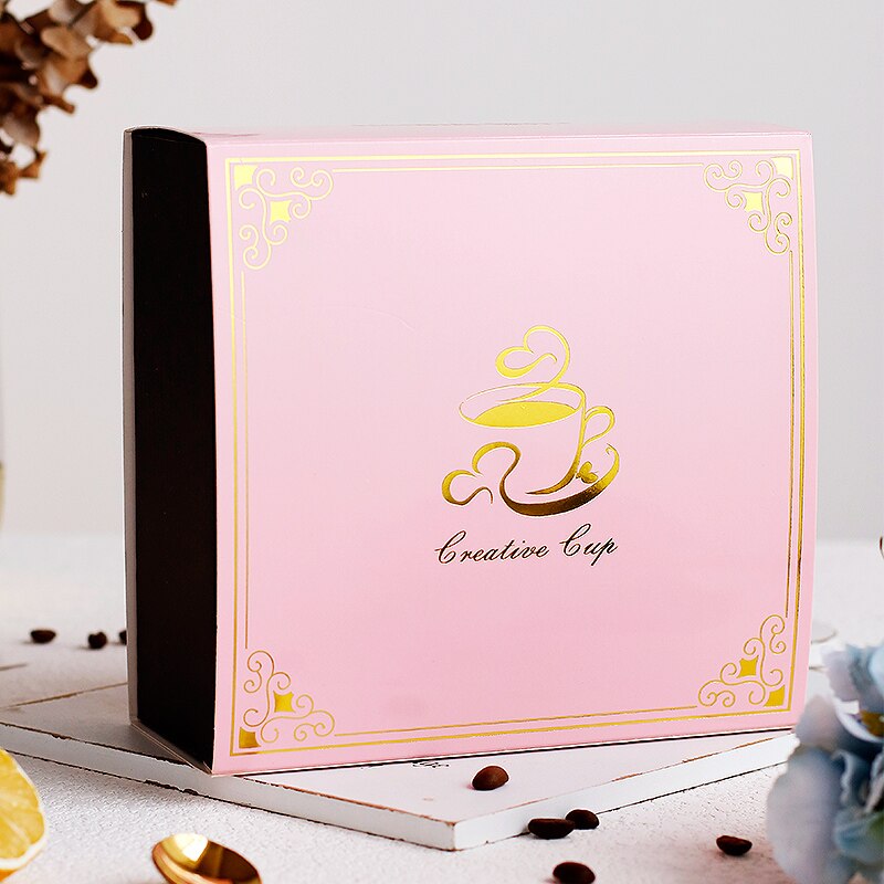 Taza de café de cerámica de lujo británico, juego de taza y platillo de café pequeño europeo para el hogar, té de la tarde, exquisita taza, cuchara y plato LB523