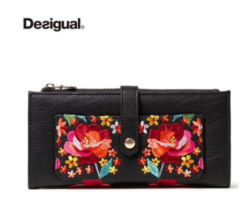 Spanish women&#39;s bag European and American embroidered Backpack: Khaki