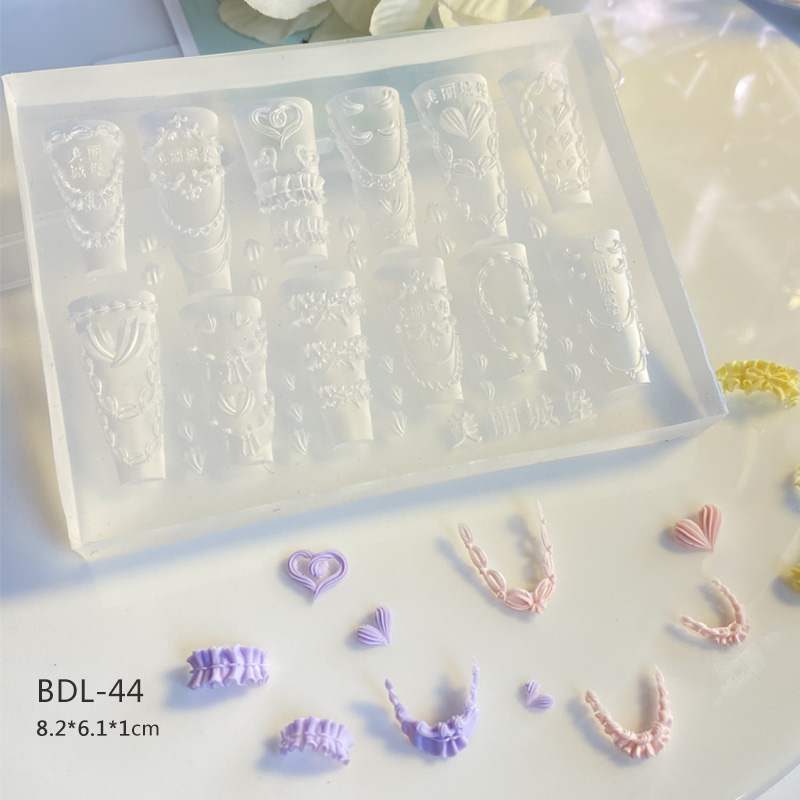 TSZS 1pc jupe mignonne dentelle sur les ongles silicone coeur arcs ruban 3D moule à ongles décorations d'art d'ongle Silicone beurre produits pour ongles: Bleu