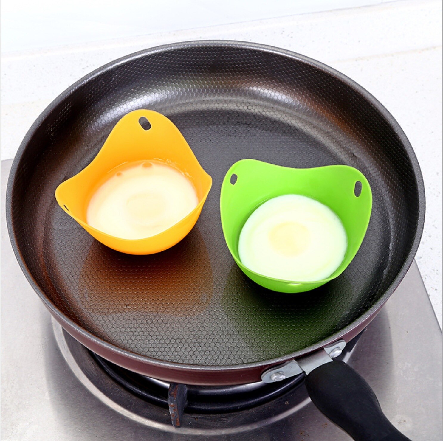 4 Colors Of Silicone Egg Cooker Food Grade Egg Steamer Egg Holder High Temperature Resistant Environmental Protection Non-toxic