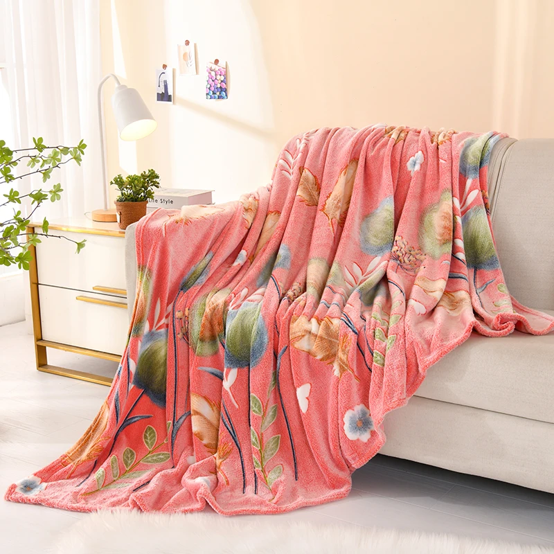 Fleece Throw Blanket - Soft Warm Cozy All-Season Knitted Polyester Bed Blanket: 70x100cm / Red