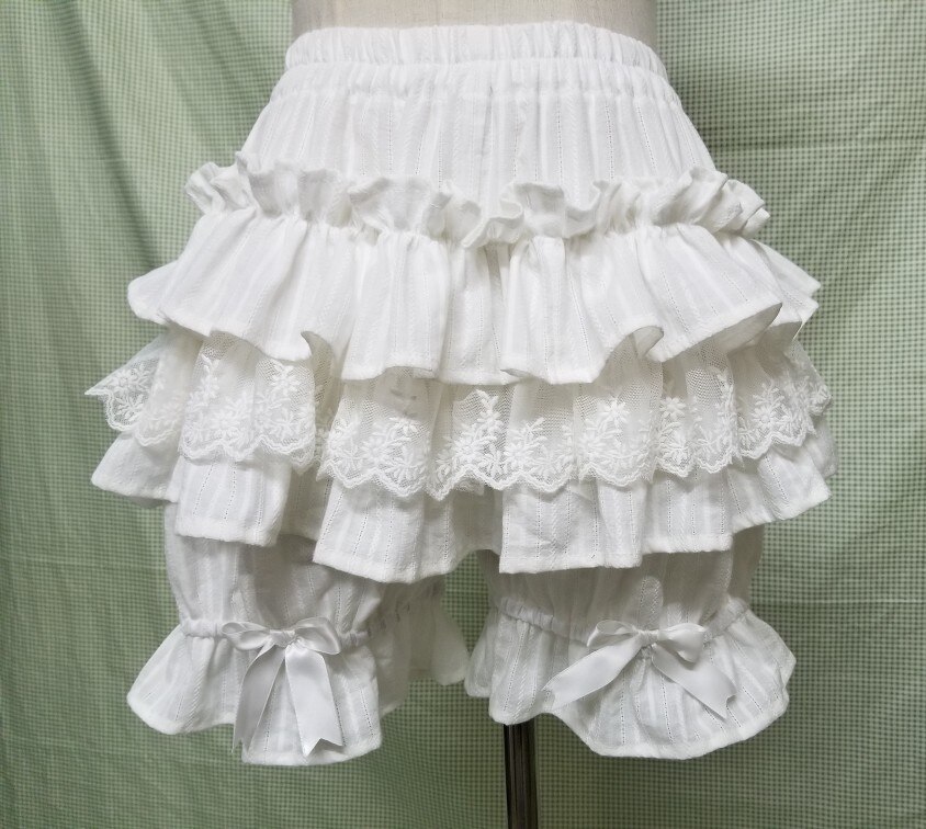 Cute Black/White Lolita Shorts Lace Ruffled Elastic Waist Cotton Bloomers: White