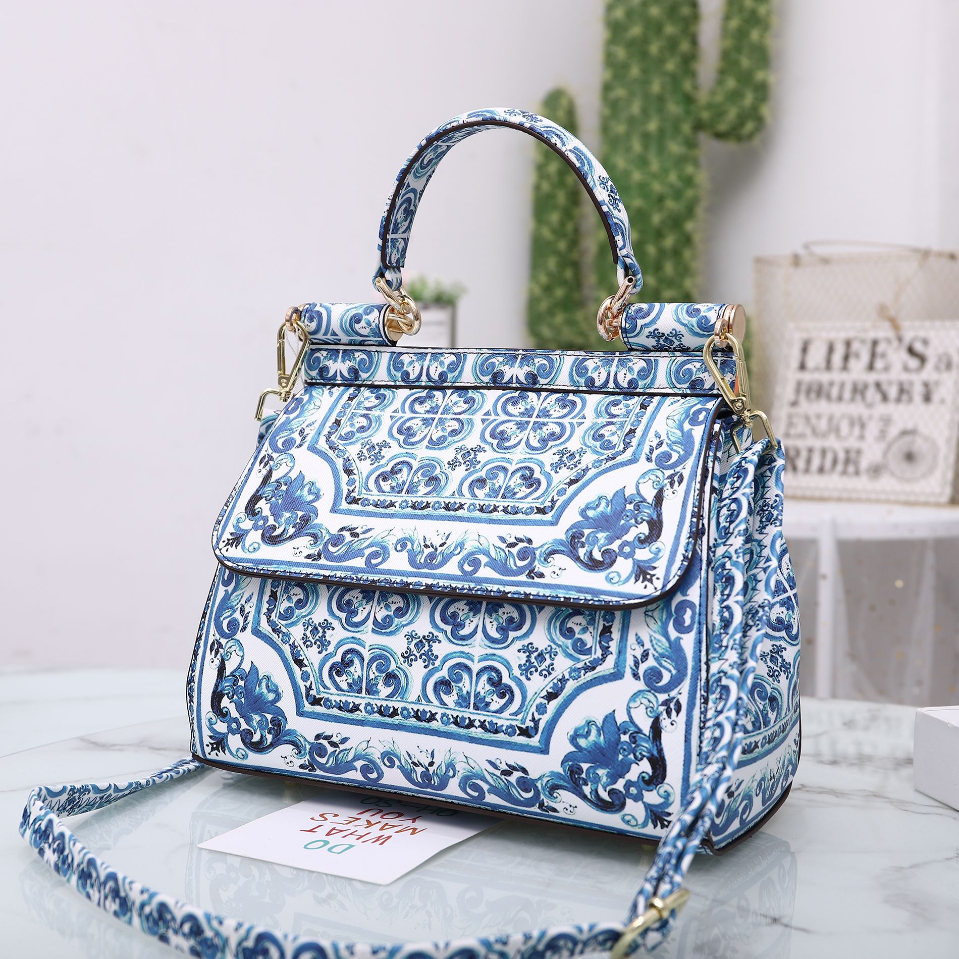 VM KISS Classic Women Frame Handbag Europe And America Printing Shoulder Messenger Totes Ladies Bags Bolsa Feminina: flower