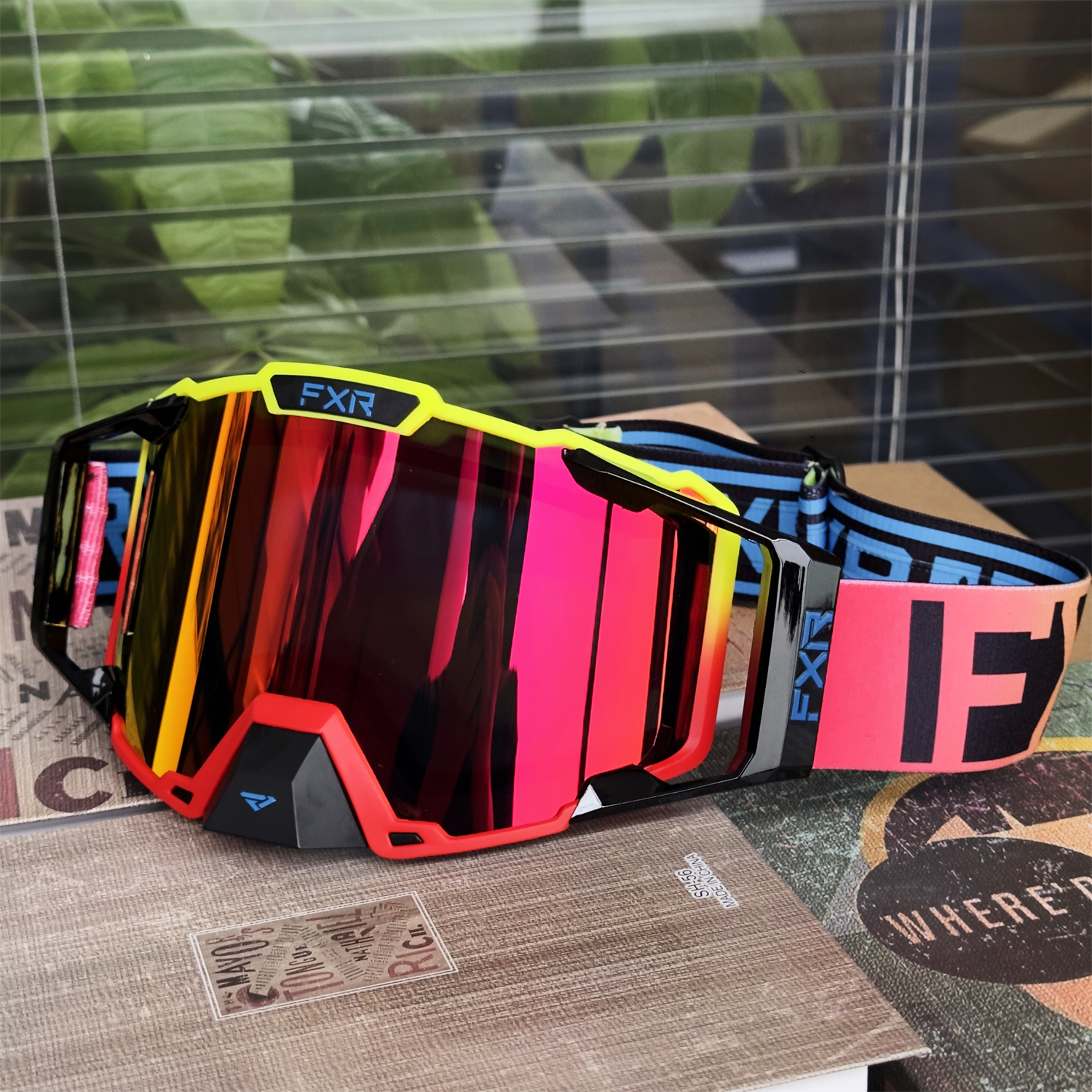 Motorcycle Goggles Riding UV400 Women Motorcycle Glasses MX Cycling For Men Motocycles Mountain BikesBicycles MX ATV Halmet: Champagne