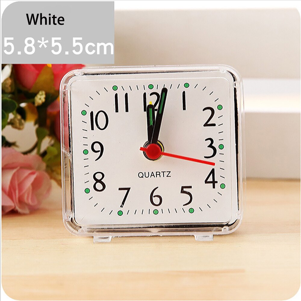 C Vierkante Kleine Bed Compact Travel Quartz Beep Alarm Tafel Klok Draagbare Slaapkamer Home Decor Plastic Klok Woonkamer FN04