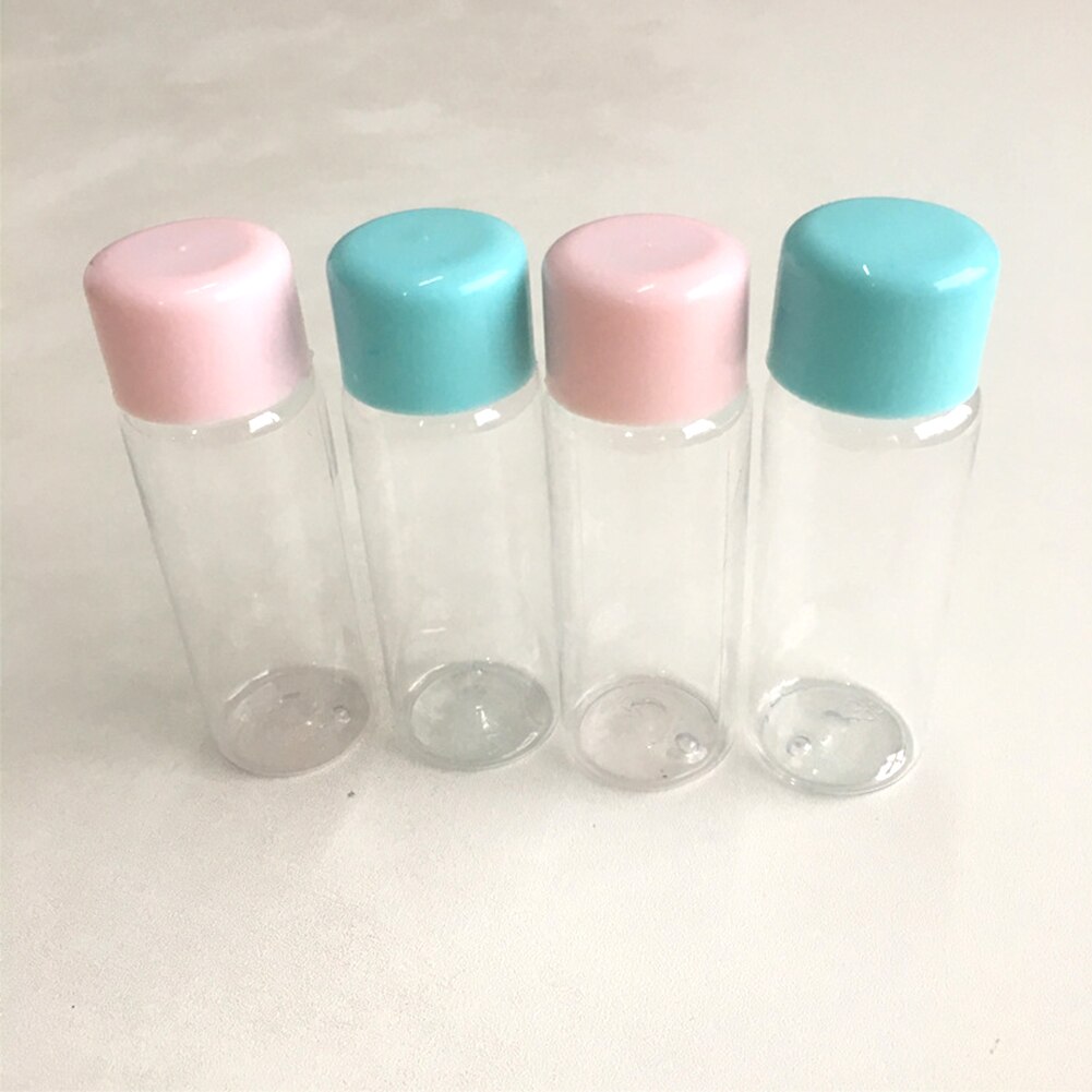 Set van 7 hervulbare lege cosmetische lotion spray flessen voor op reis. kan gebruikt worden om de meeste vloeistoffen te doseren en te bewaren.