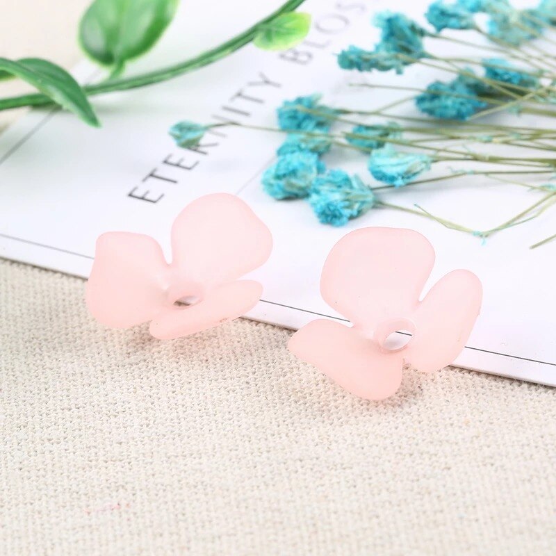 10 stuks 15 kleuren acryl 22mm blad bloemblaadjes bloem mat acryl spacers kralen voor haar bruiloft oorbellen diy maken accessoires