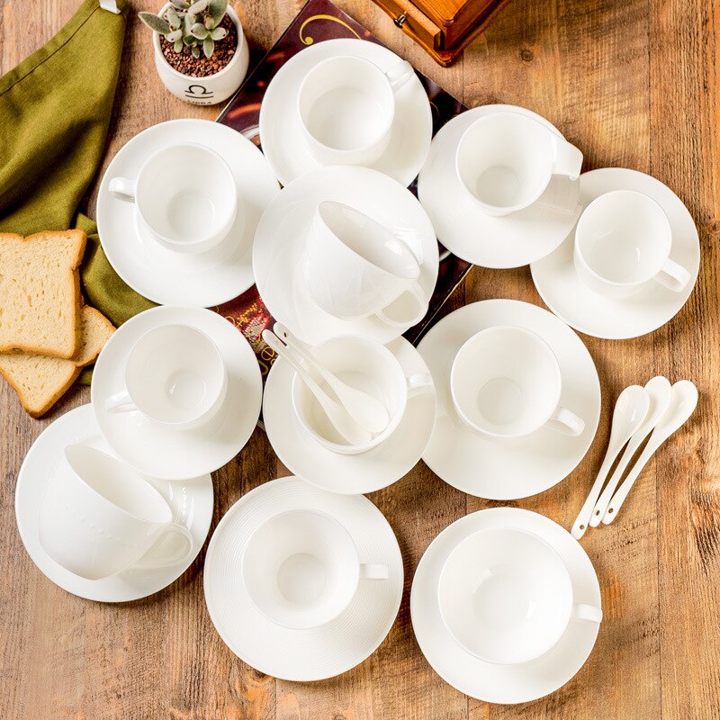 Tasse à café en porcelaine en céramique, os blanc pur, tasses de Latte nordique simples, fantaisie créative, thé de l'après-midi, café, tasse et soucoupe, cuillère