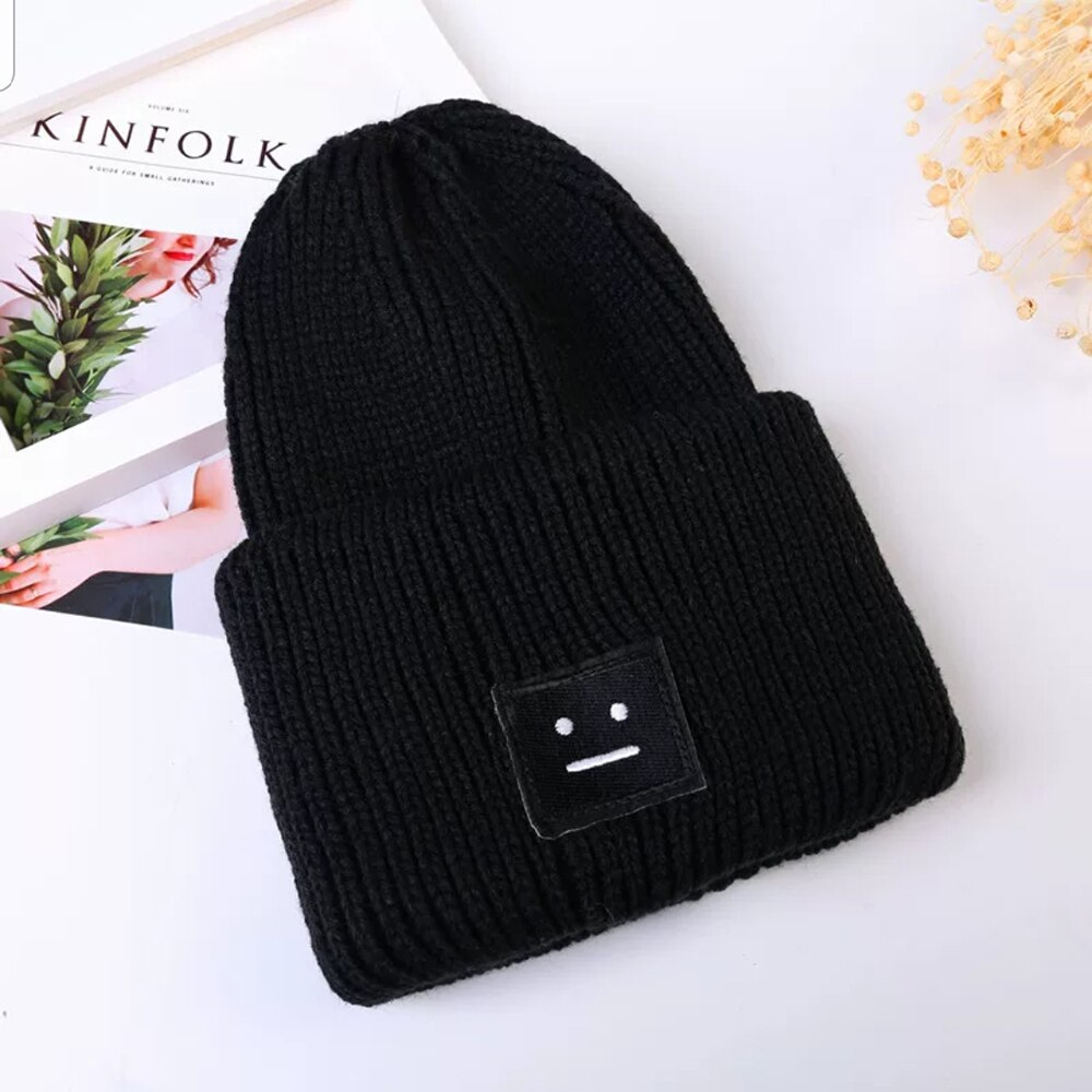 Mössa höst vinter varm stickad mössa brittisk stil smiley head casual stickad mössa för kvinnor utomhus huvudbonader: 1