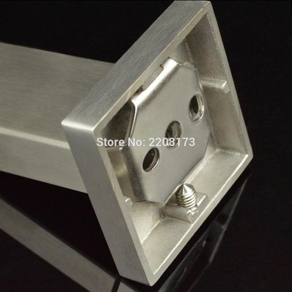 Eigentijds En Gecontracteerde Badkamer Geborsteld Nikkel Dubbele Robehaak SUS 304 Rvs Wall Mount