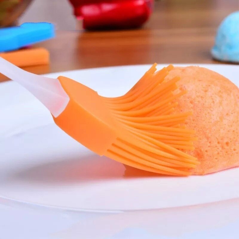 Silicone Brush Kitchen Baking Tool Barbecue Oil Brush Cake Grease Silicone Brush Removable Silicone Soft Brush