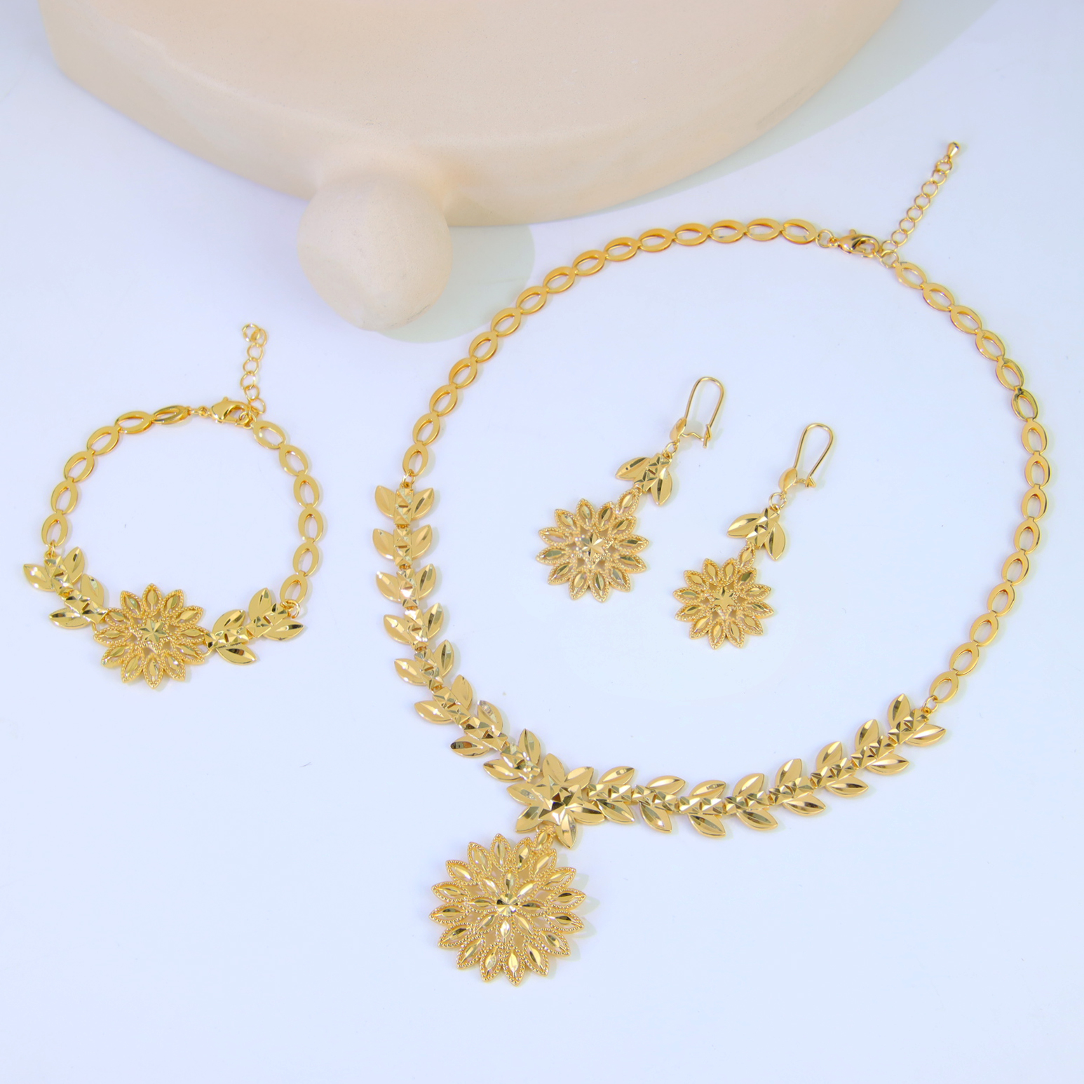 Luxe Dubai Bruiloft Sieraden Set 21K Vergulde Arabische Bruids Gouden Ketting Armband Oorbellen Braziliaanse Vrouwen Vintage Jewelrys: Goud-kleur