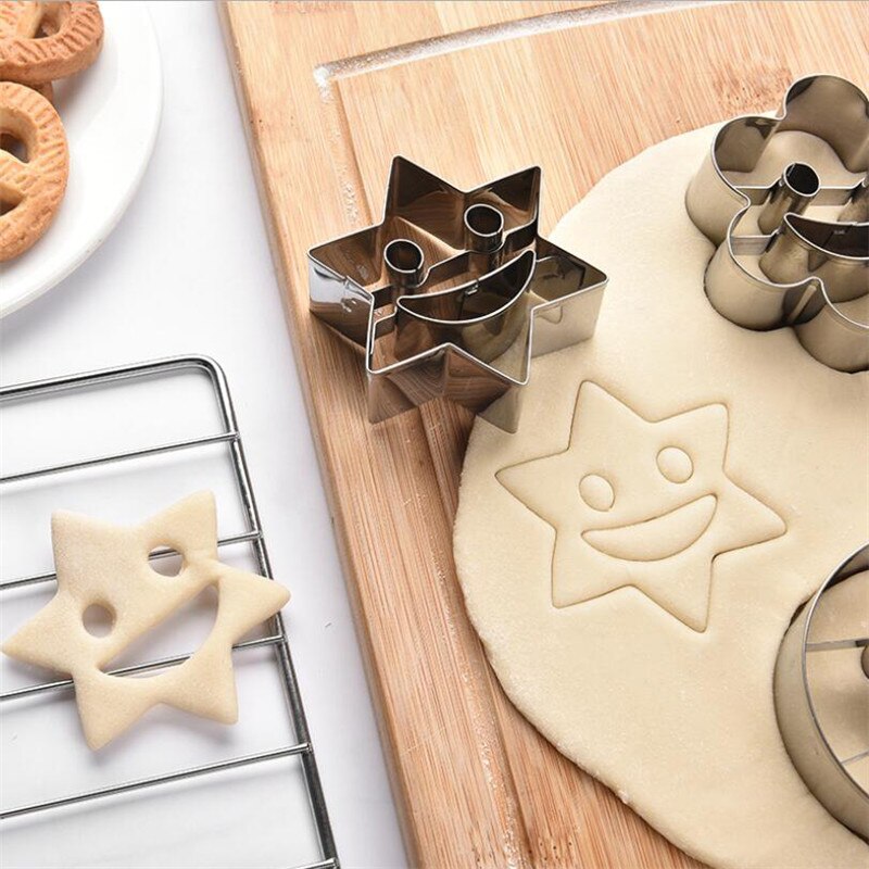 4 stykke smiley rustfrit stål cookie cutter kiks skimmel fondant kageform bageværktøj sukker kiks skimmel