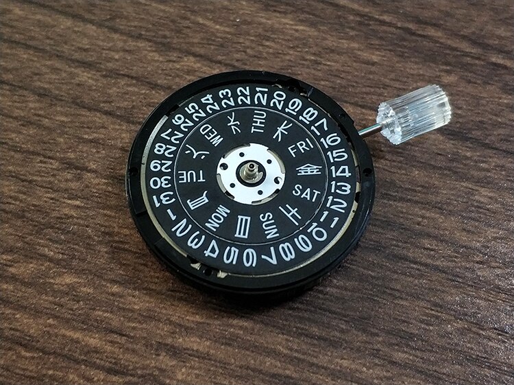 Brugt ur tilbehør nh36 / 7 s 26 modificeret speciel lysende kalenderhjul, der passer til skx 007