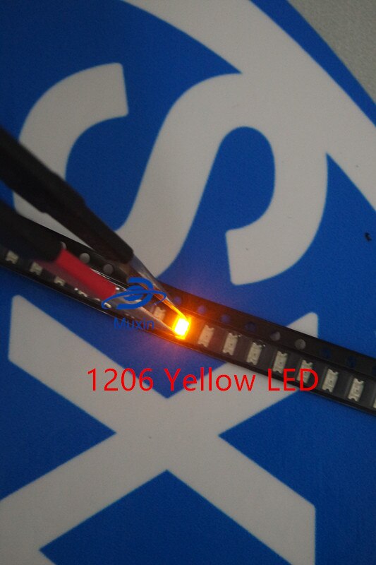 SMD 1206 (3216) 500pcs Yellow SMT Surface Mount LED Chip Ultra Bright Light Emitting Diode Lamp Electronics Components for PCB
