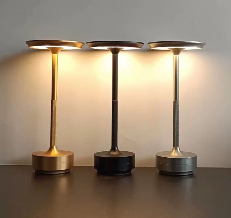 Lámpara decorativa Simple de aleación de aluminio, luz LED nocturna, atmósfera regulable infinita, lámpara de escritorio táctil recargable portátil Retro