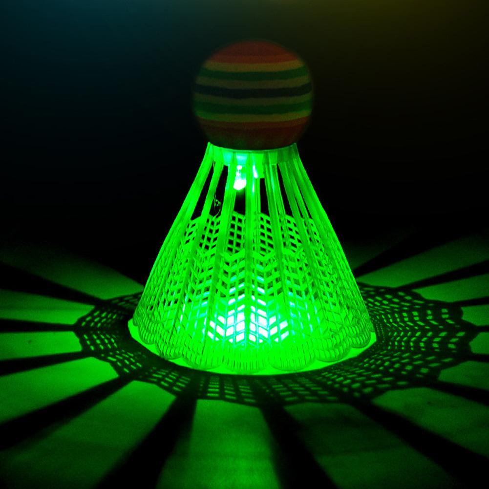 LED Licht Badminton Ball dunkel Nacht Leuchtende Licht-hoch Badminton Federbälle Bunte Beleuchtung Bälle