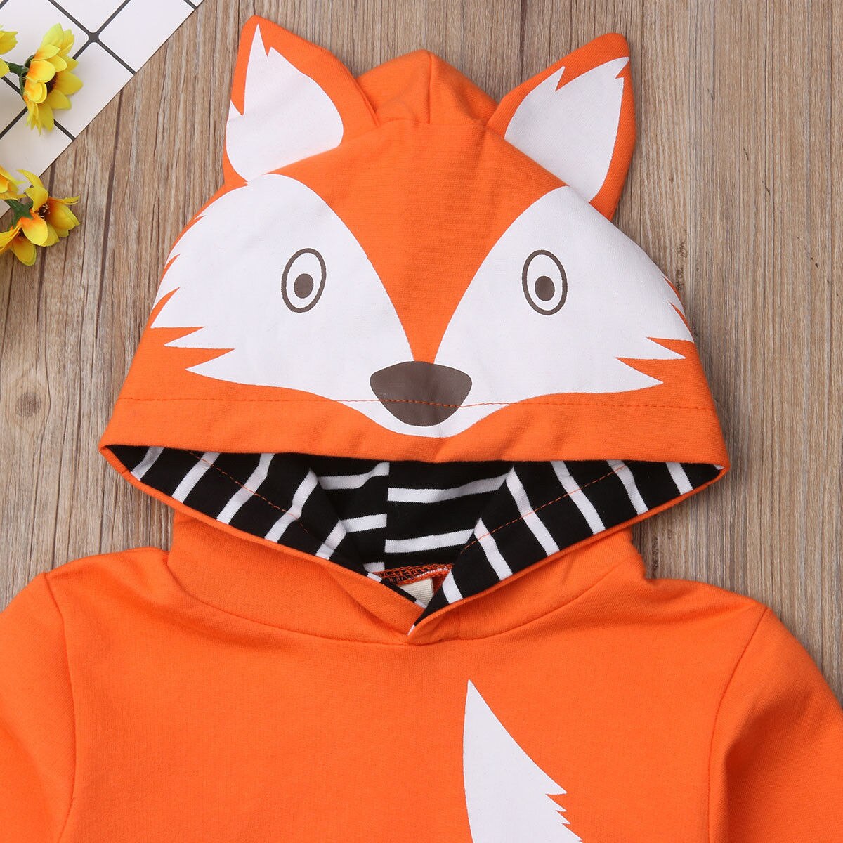 Lyle & Scott Crew Neck Sweatshirt Rood voor Jongens | Kids Brand Store
