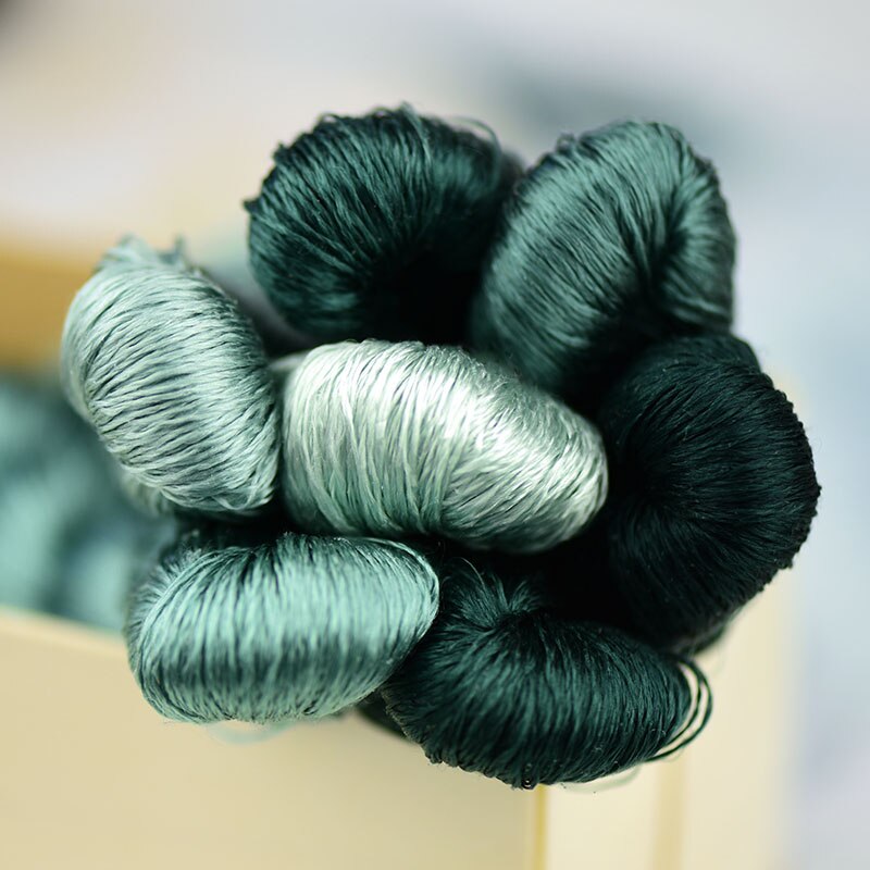 1pcs 100% silk thread hand embroidery embroider cross stitch 400m silk embroidery thread malachite green/7 gradient color