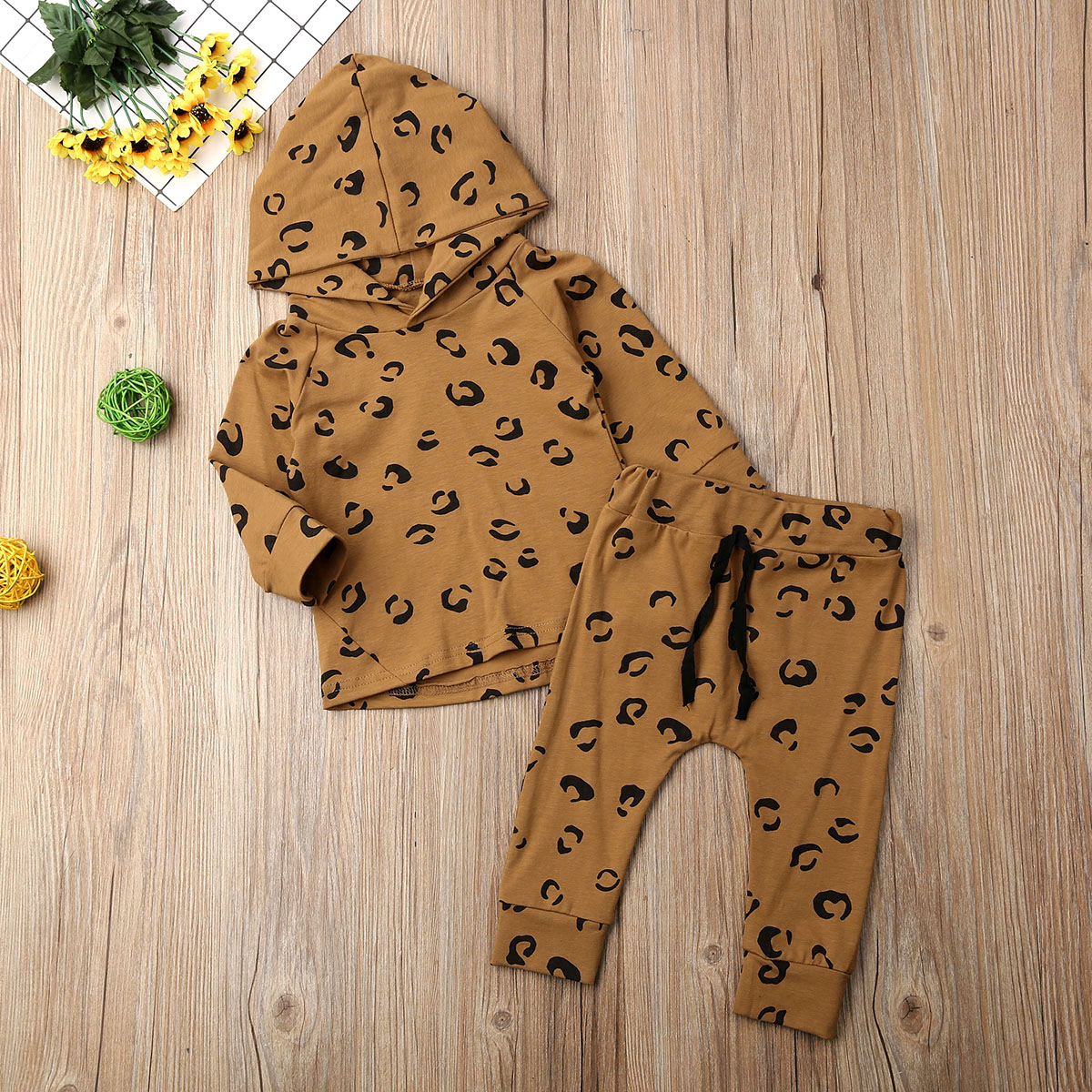 Baby Frühling Herbst Kleidung Leoparden Säuglings Baby Mädchen Kleidung Lang Hülse Mit Kapuze Spitzen + Gamaschen Hosen 2Stck Outfits trainingsanzug