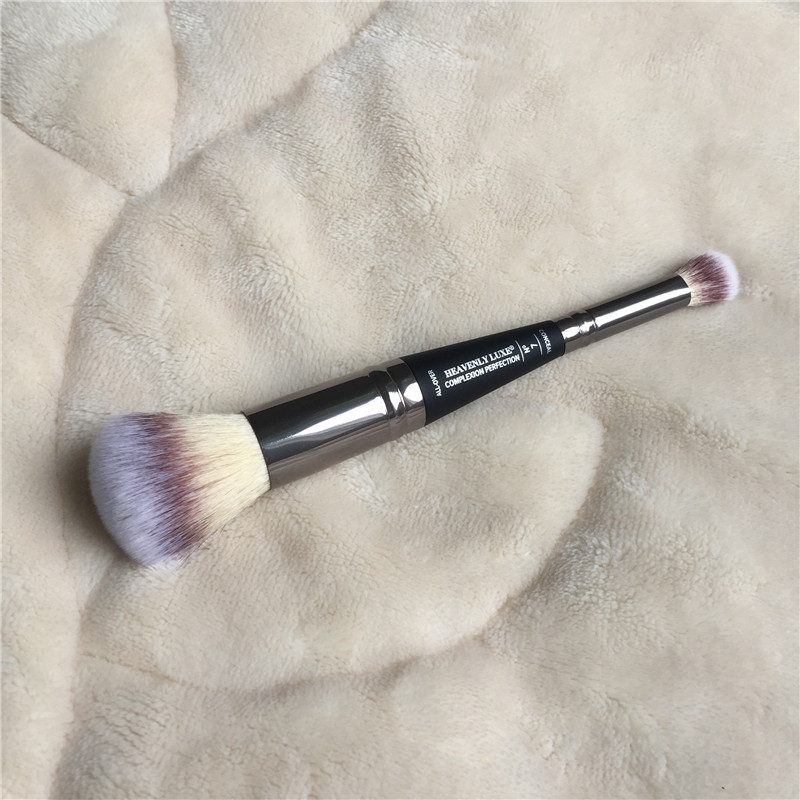 Pincel de maquillaje PERFECTION de doble punta, corrector de 7 bases, sombra de ojos, contorno, resaltado, herramienta de cosméticos de belleza: IT7-NO-TUBE