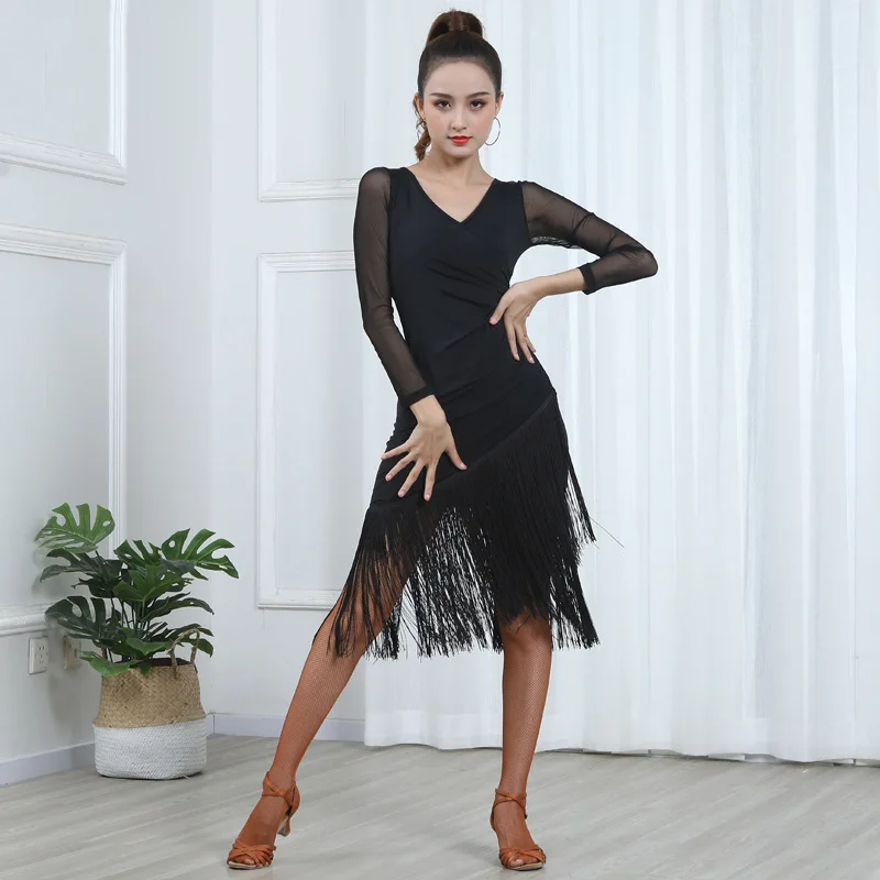 Vestido de baile latino negro de manga corta con borlas para mujer, vestido de una pieza para baile latino, trajes de tango Cha Rumba: L / Negro