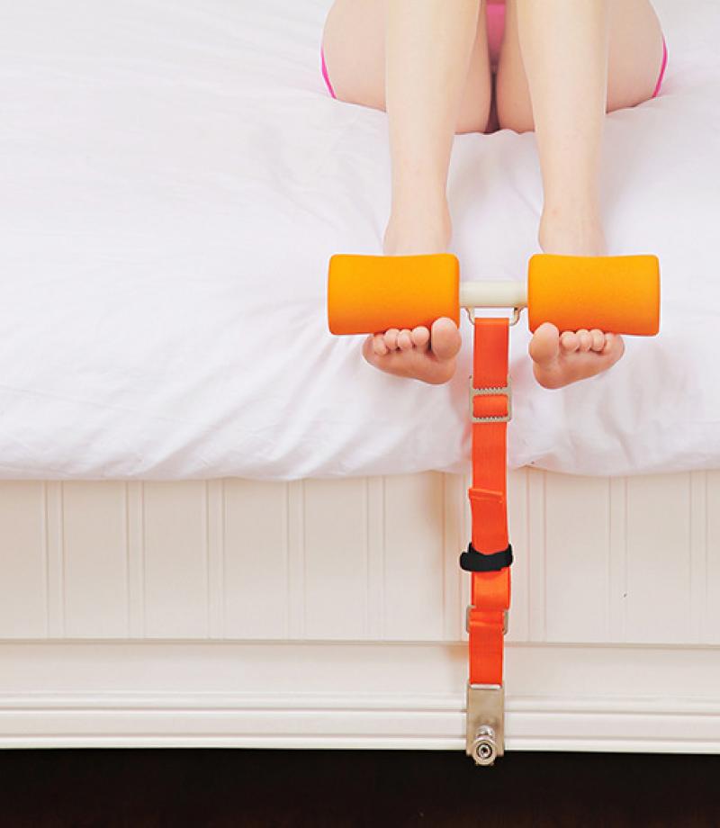 Justerbare sit up barer abdominal core træning styrketræningsudstyr hjemme seng sit up trainer sit-ups rack