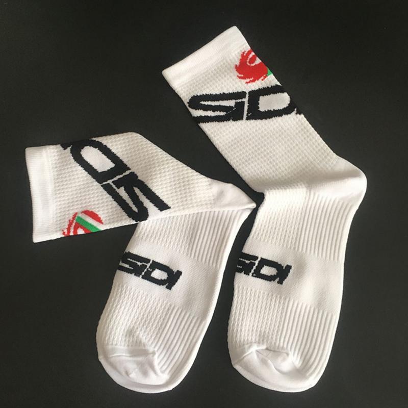 ciclismo calcetines Medias con letras hombres deportes mediados de-longitud de pantorrilla calcetines al aire libre blanco y negro de las bicicletas de carretera Calcetines