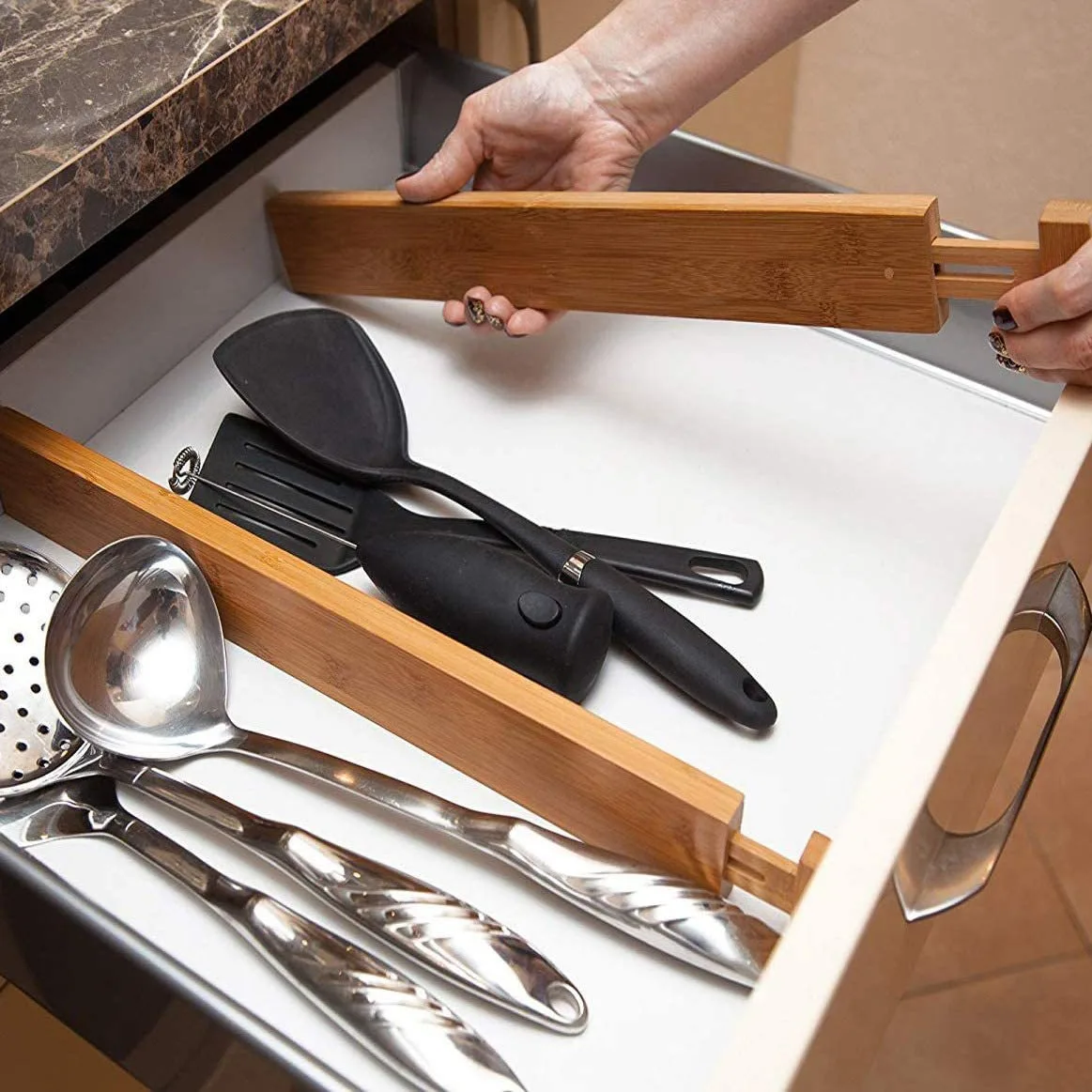 1/2/4Pcs Bamboo Drawer Dividers Organizers Adjustable Expandable Loaded Drawer Separators for Kitchen Bedroom Dresser Organizer