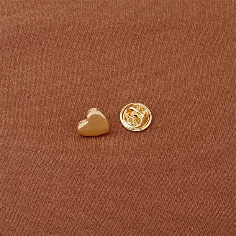 Broches de col en alliage métallique pour hommes et femmes, couleur or, étoile, cœur, rond, Simple, classique, Cardigan, accessoires: Heart