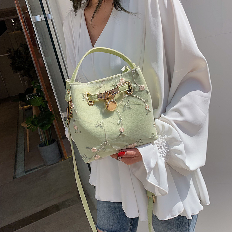 Flowers Embroidery bucket Crossbody Bags For Women Luxury Handbags Sac Ladies Shoulder Messenger Bag