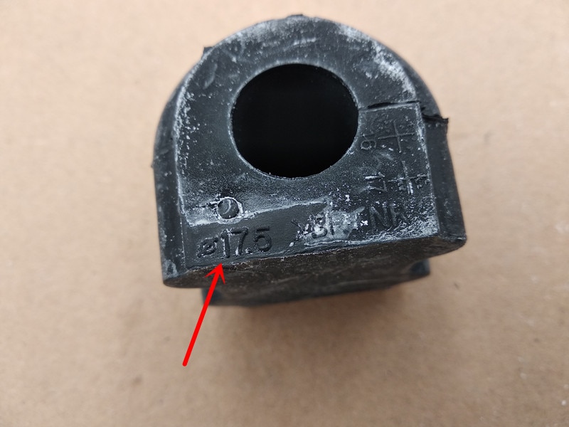 Para hyundai tucson ix IX35 para SPORTAGE buje estabilizador trasero, buje de manga de goma de barra de equilibrio 555132S000. 2 uds